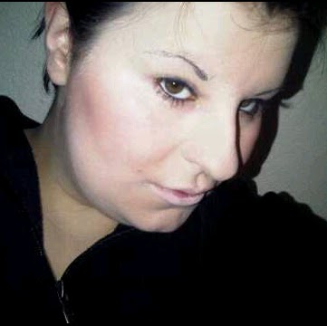 Alison Fields Photo 17