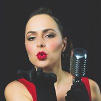 Nina Berger Photo 29