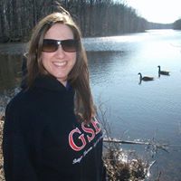 Christina Donahue Photo 18