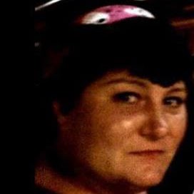 Sarah Skinner Photo 28