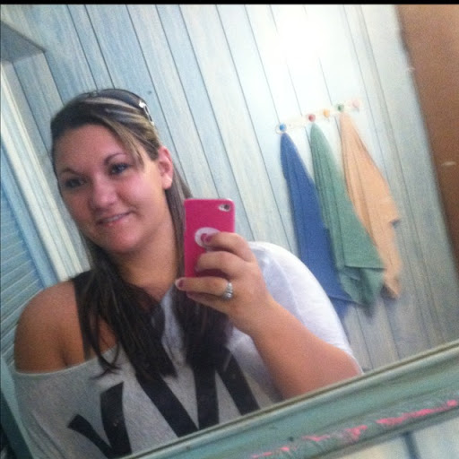 Kelsey Thompson Photo 19