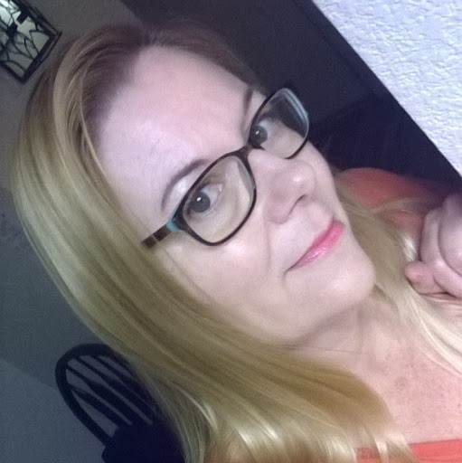 Lisa Hamilton Photo 47