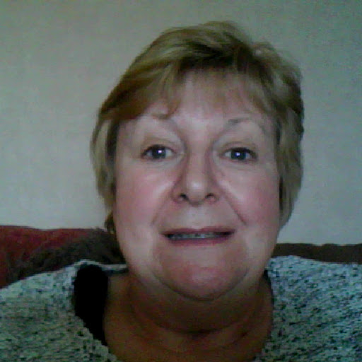 Gillian Davies Photo 24