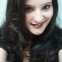 Kristen Howell Photo 12