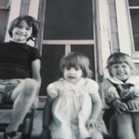 Julie Dickerson Photo 28