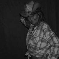 Connie Banks Photo 20