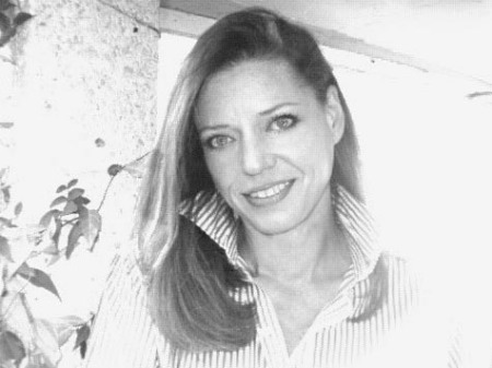 Stephanie Goodman Photo 33