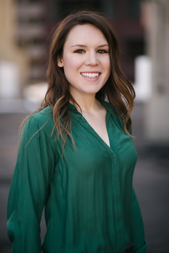 Regina Hopkins Photo 10