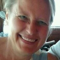 Laurie Benson Photo 27