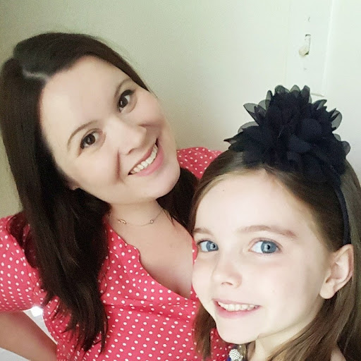 Kristen Reed Photo 34