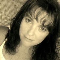 Stefanie Warner Photo 19