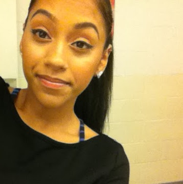 Mariel Garcia Photo 17