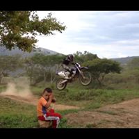 Daniel Parra Photo 27