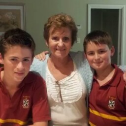 Valerie Kelly Photo 17