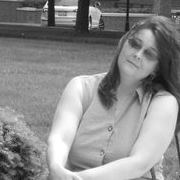 Tracy Rowe Photo 19