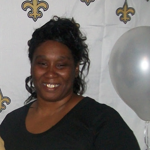 Nicole Handy Photo 8