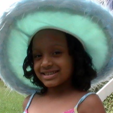 Debra Lopez Photo 7