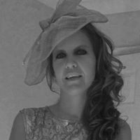 Vikki Hayes Photo 12