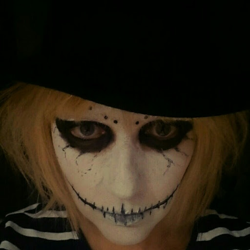 Sarah Stamper Photo 8