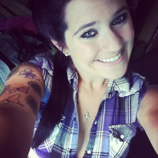 Aimee Campbell Photo 16