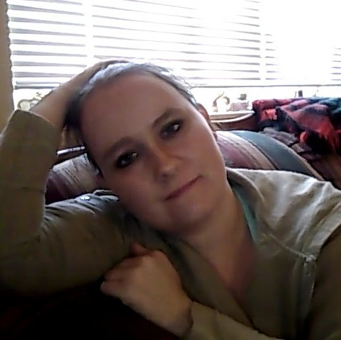 April Cunningham Photo 20