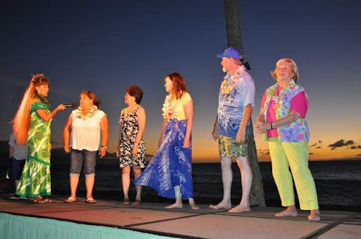 Mary Bloom Photo 15