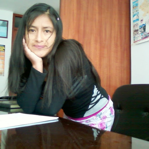 Mary Bueno Photo 15