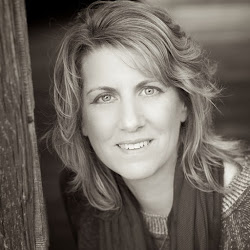 Catherine Myers Photo 11