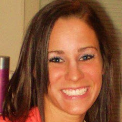 Sarah Hulbert Photo 4