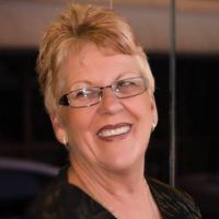 Christine Erskine Photo 12