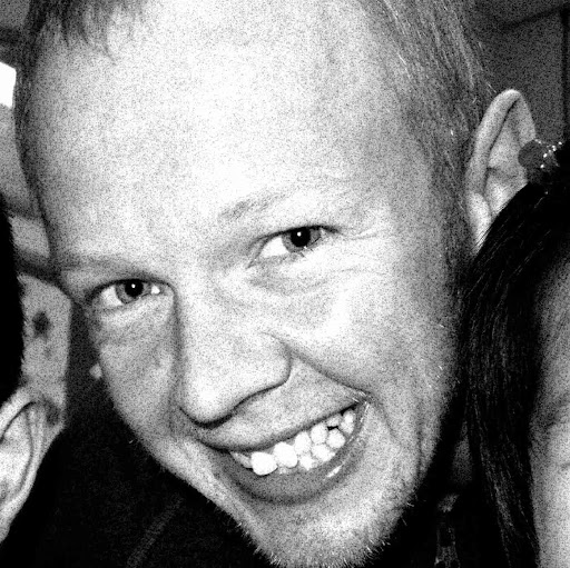 Michael Winkelmann Photo 16