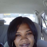 Richelle Robinson Photo 19