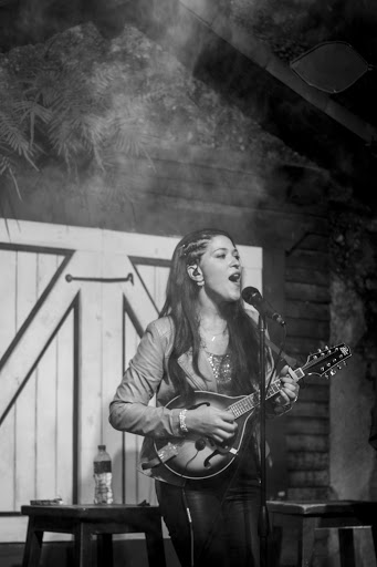 Alice Gonzalez Photo 38