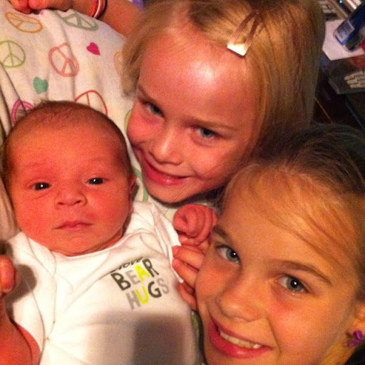 Rachel Ferris Photo 9