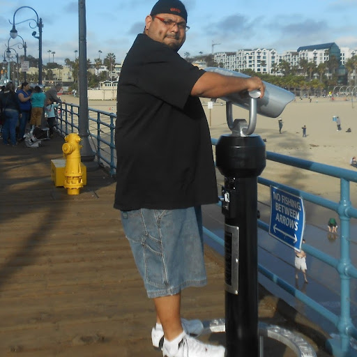 Christopher Ayala Photo 20
