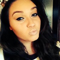 Victoria Mead Photo 14