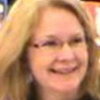 Julia Nicholas Photo 9