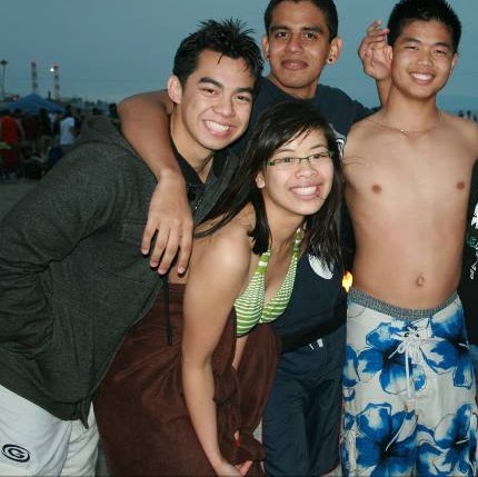 Estevan Gomez Photo 4
