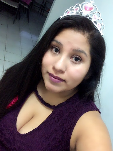 Adelina Rodriguez Photo 18
