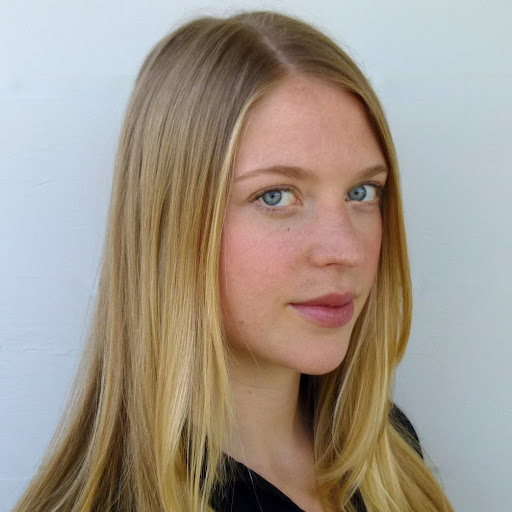 Julia Schmitt Photo 6