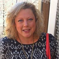 Robyn Brewer Photo 17