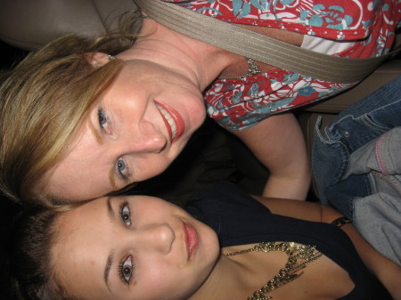 Elizabeth Farr Photo 17