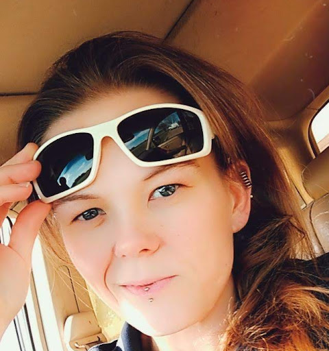 Vicky Rhodes Photo 13