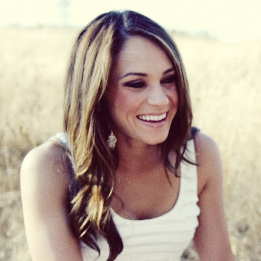 Amy Barnes Photo 15