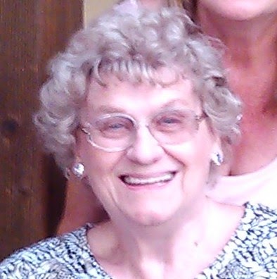 Anne Schmitt Photo 35