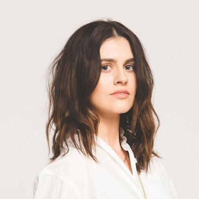 Tara Maurer Photo 6
