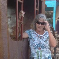 Jennifer Markham Photo 15