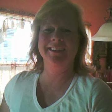 Tonya Russell Photo 17