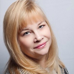 Carolyn Bailey Photo 19