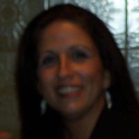 Elizabeth Lynch Photo 17